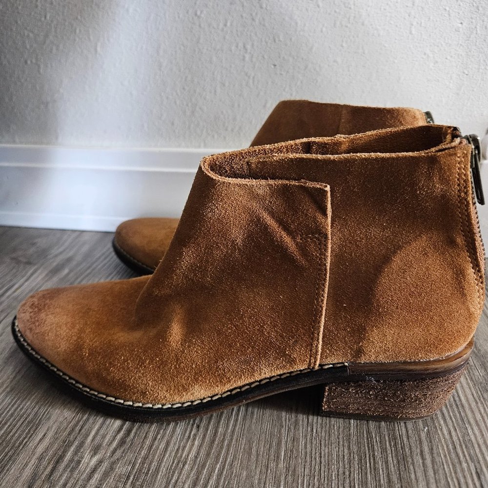 Very Volatile Los Angeles Size 7 Booties
